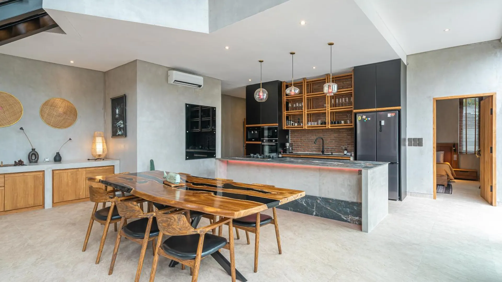 Zenloft - Impressive 4Br Villa Close To The Beach Canggu