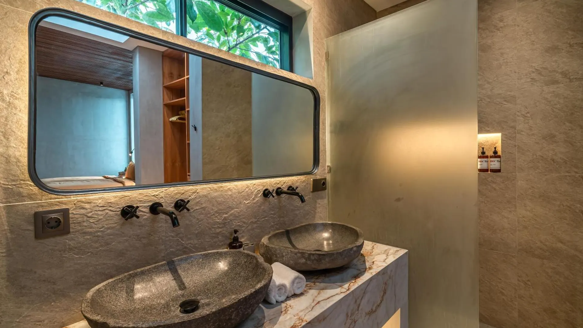 Zenloft - Impressive 4Br Villa Close To The Beach Canggu