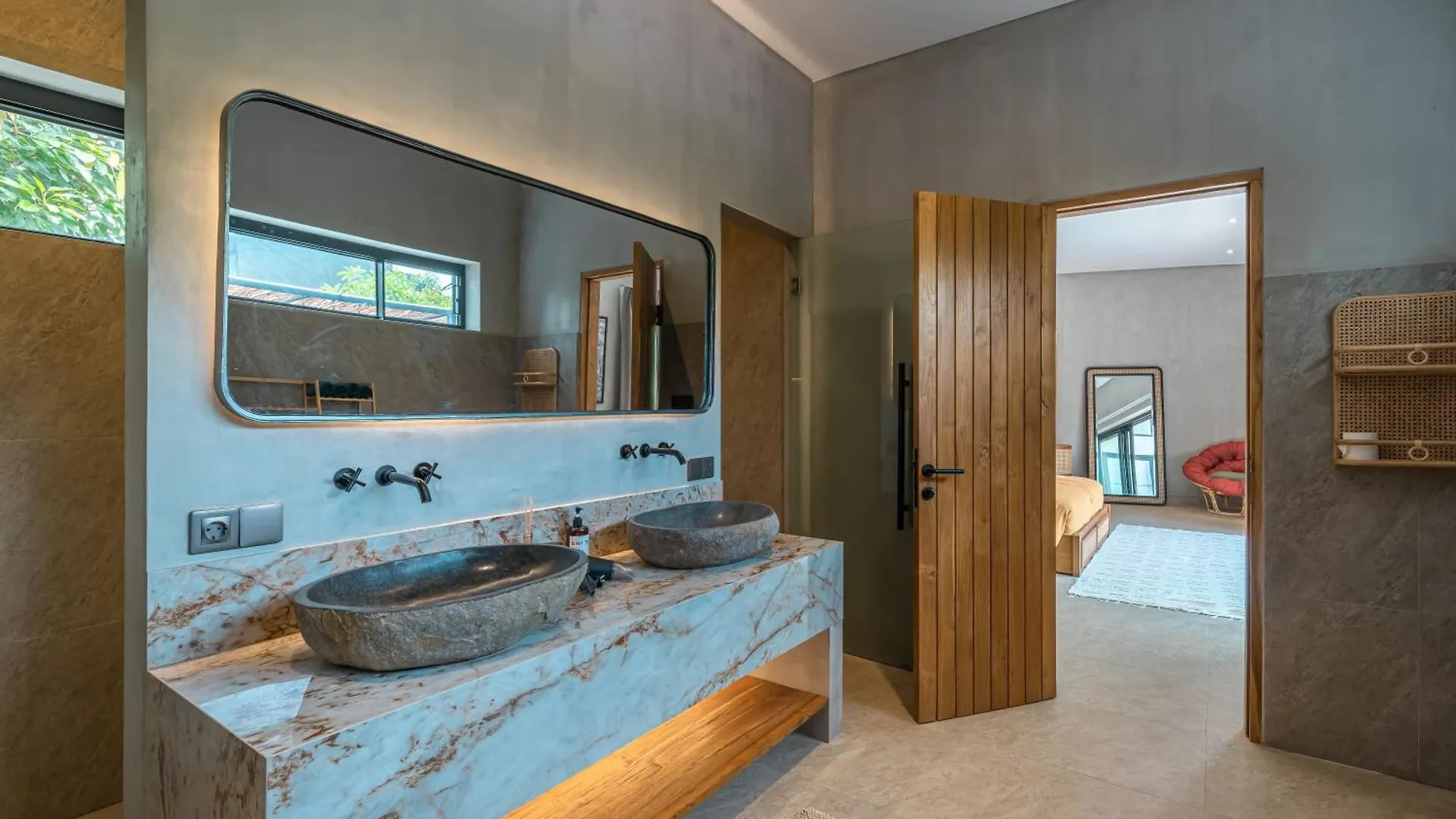 Zenloft - Impressive 4Br Villa Close To The Beach Canggu  Indonesia